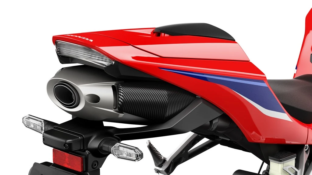 Centralno postavljen izduvni lonac