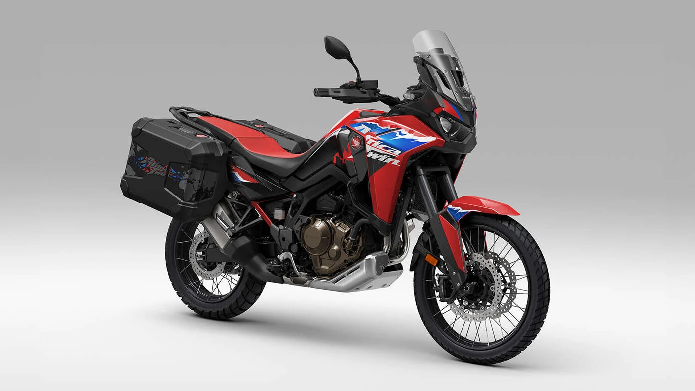 Travel Pack – dostupne opcije od plastike i aluminijuma