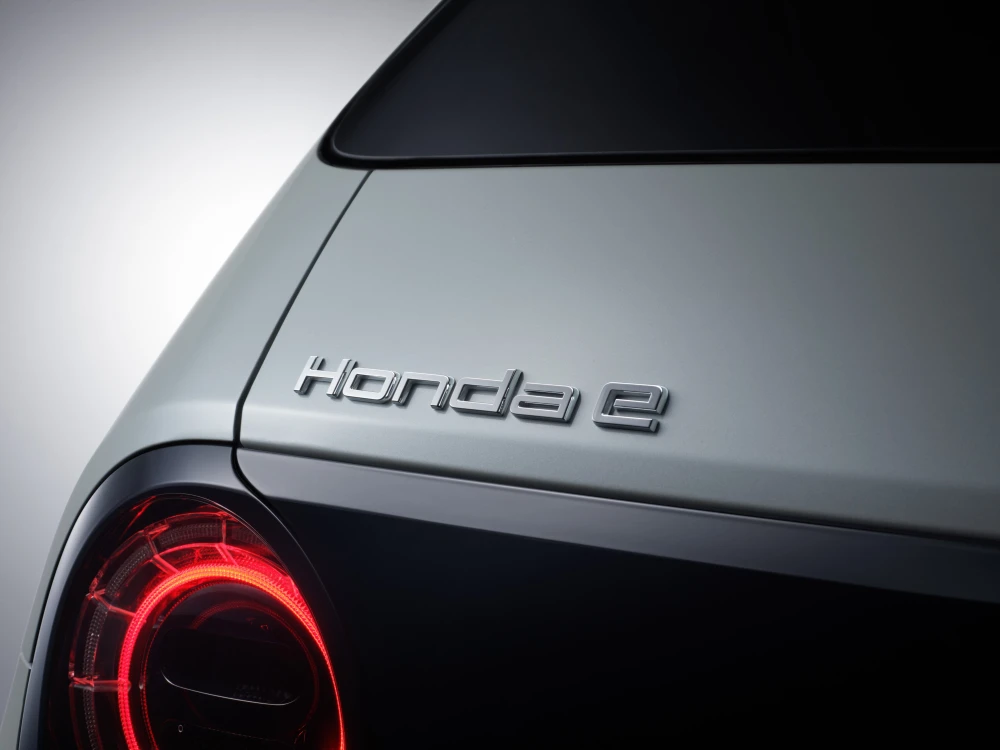 MASS PRODUCTION HONDA E REVEALED AND SET TO DEBUT AT FRANKFURT