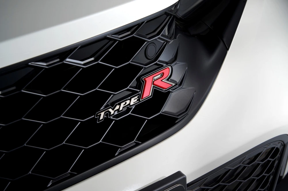 HONDA UNVEILS ALL-NEW CIVIC TYPE R